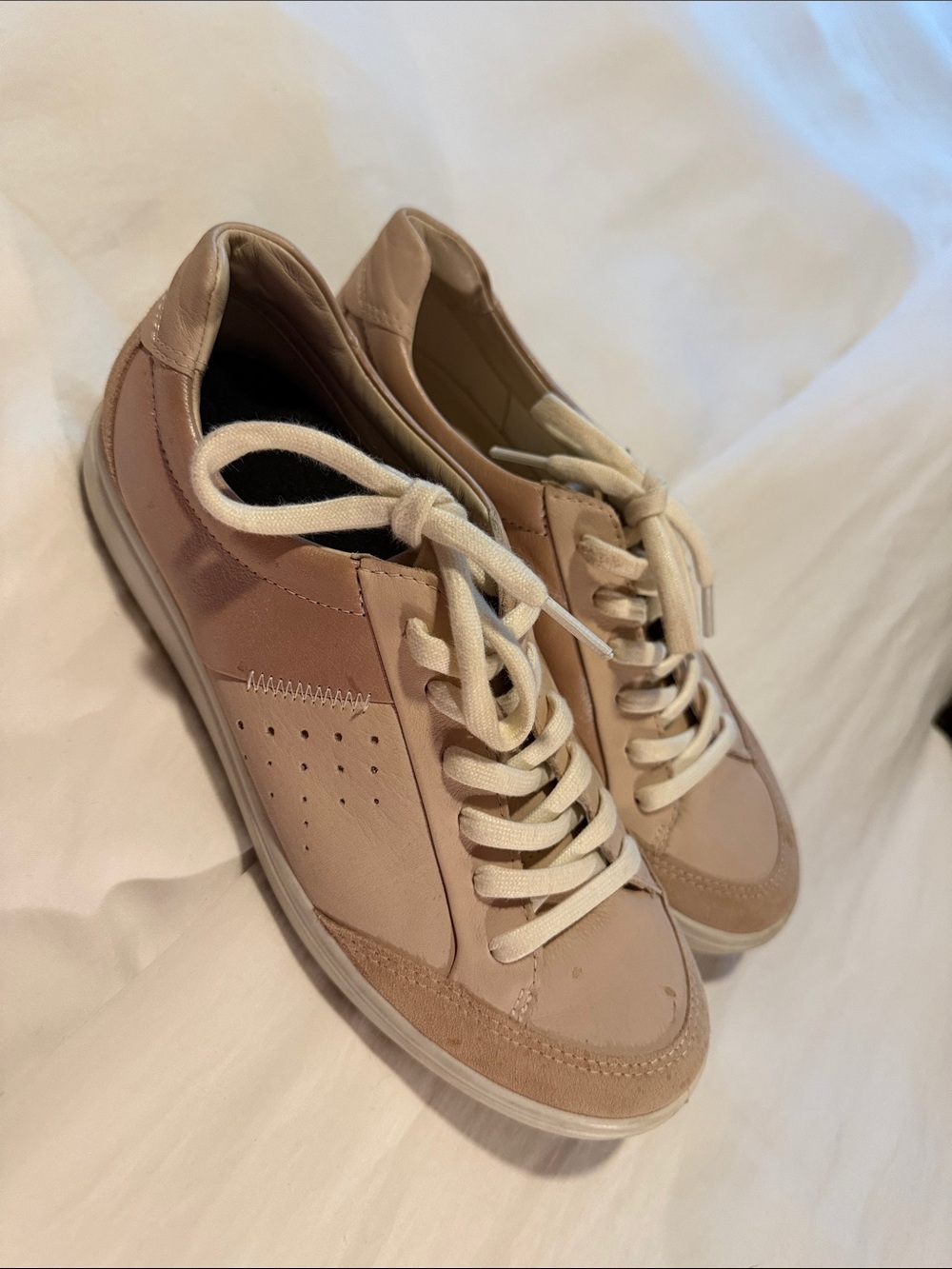 Ecco Men's Light Beige Leather Lace-Up Sneakers